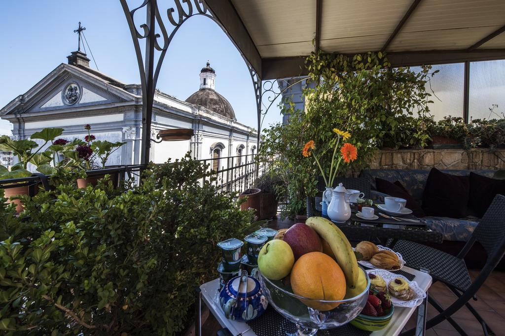 Terrazza Duomo Bed and Breakfast Neapel Exteriör bild
